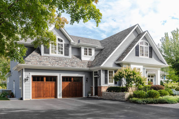 Best Roof Moss and Algae Removal  in Niles, OH